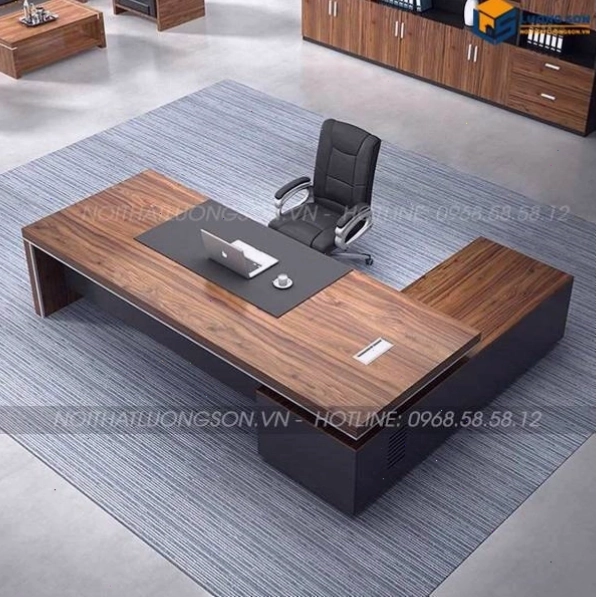 Bàn giám đốc gỗ công nghiệp cao cấp với bề mặt bóng mịn