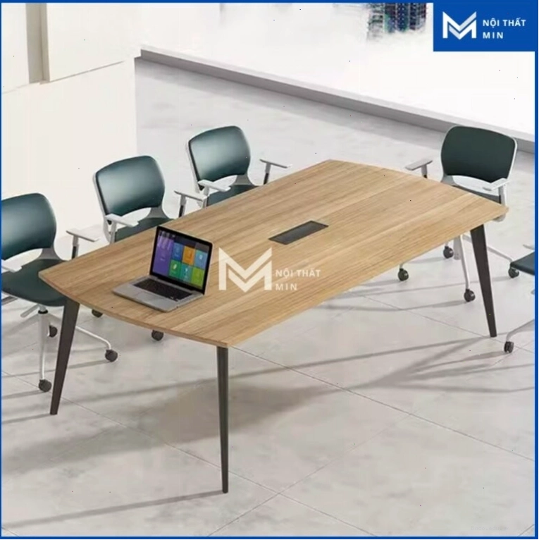 Bàn họp nhỏ gọn bằng gỗ công nghiệp, lý tưởng cho các văn phòng có diện tích hạn chế