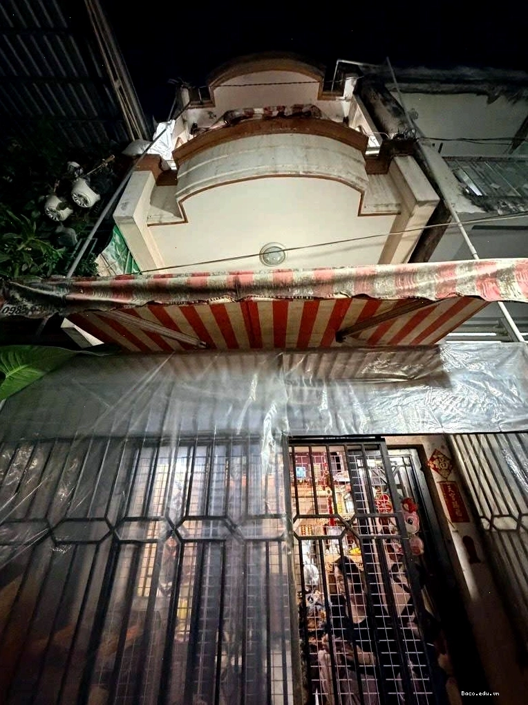 Bán nhà Trần Hưng Đạo, Quận 1, HXH thông, 62m2 sàn, giá chỉ nhỉnh 5 tỷ còn thương lượng mạnh