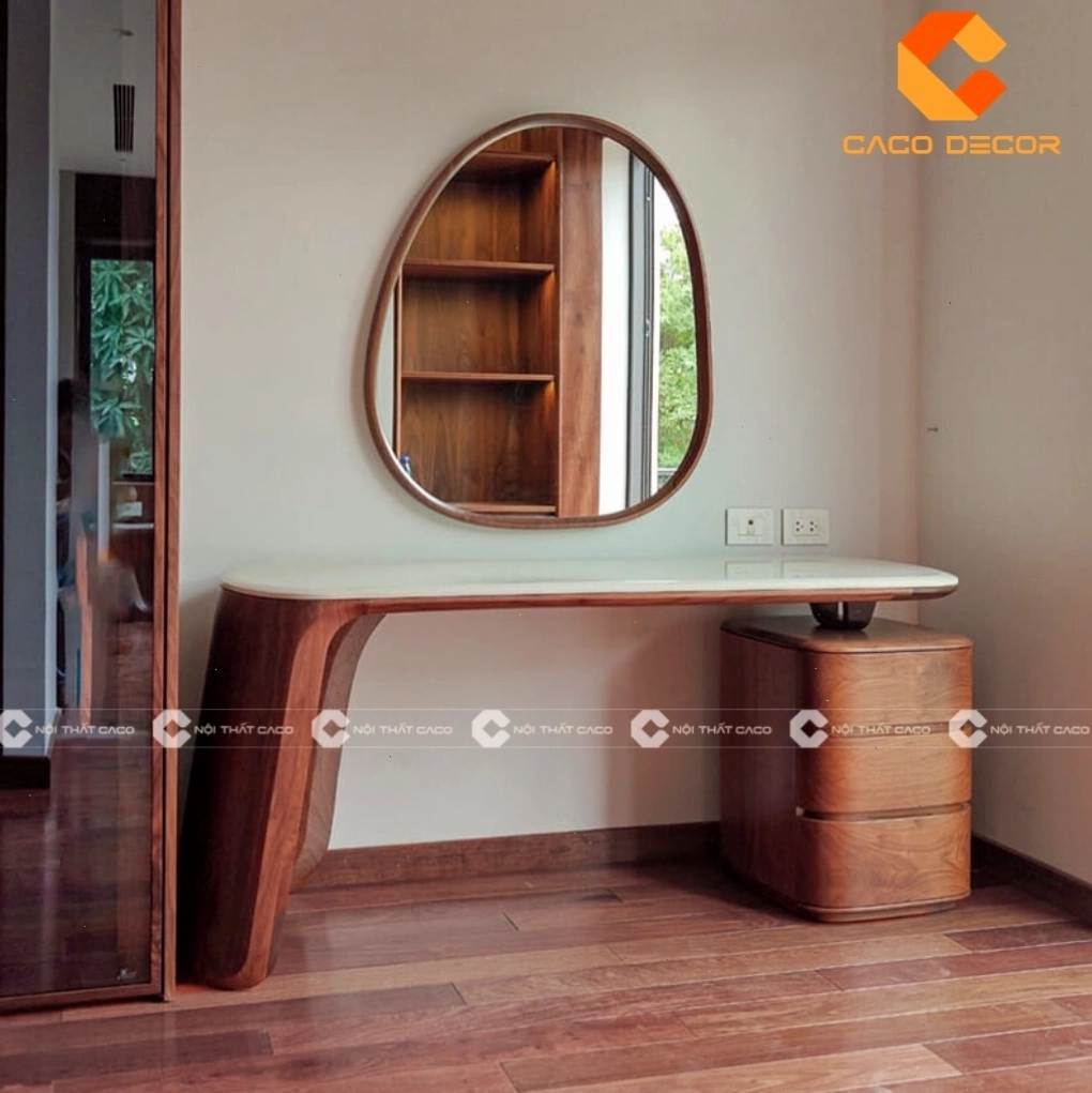 Bàn trang điểm gỗ óc chó đẹp mắt với tay nắm kim loại sang trọng