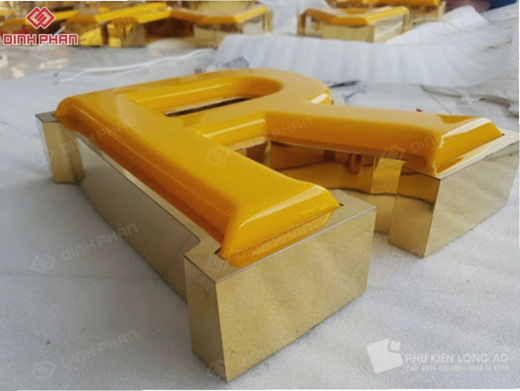 Bảng hiệu đẹp với chữ mica hút nổi tinh xảo