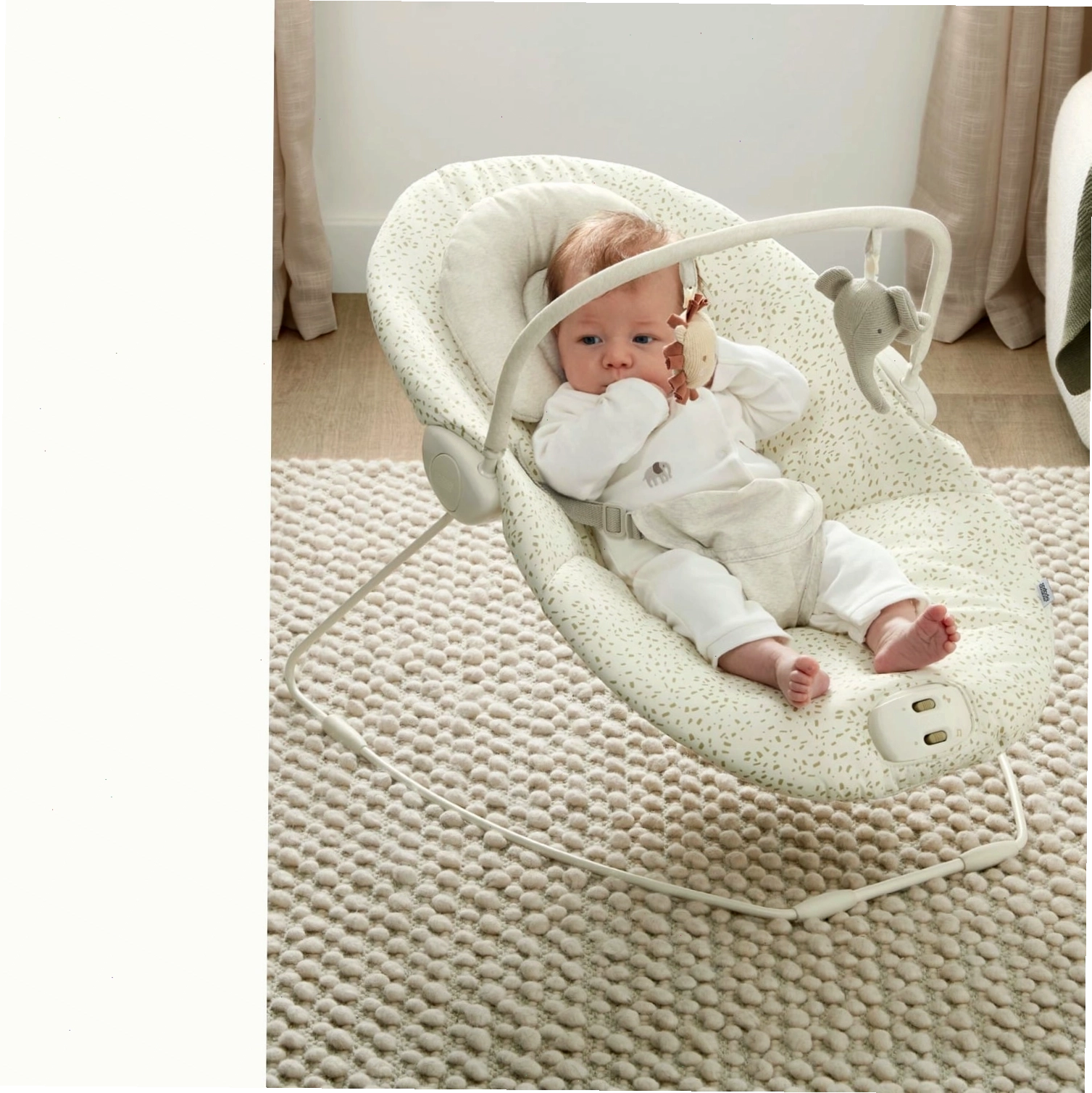 Các loại đồ chơi phong phú cho phòng của bé