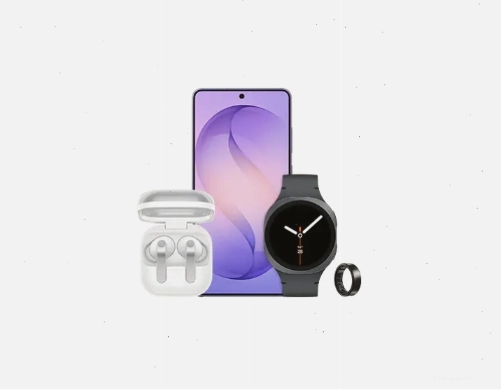 Các thiết bị Galaxy bao gồm điện thoại, đồng hồ, tai nghe và nhẫn thông minh