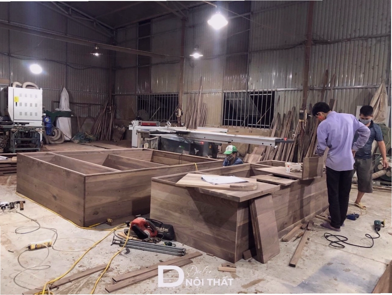 Chi tiết nội thất bàn ghế sofa gỗ óc chó