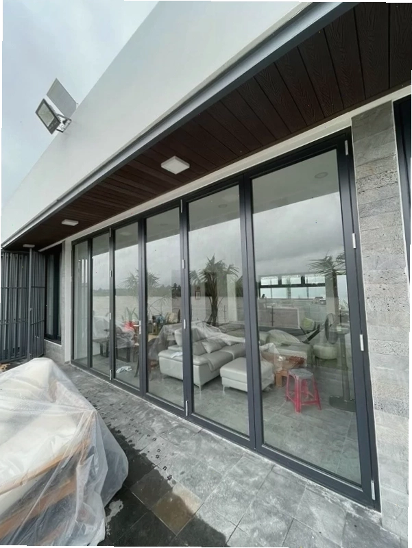 Cửa nhôm cao cấp Rolan