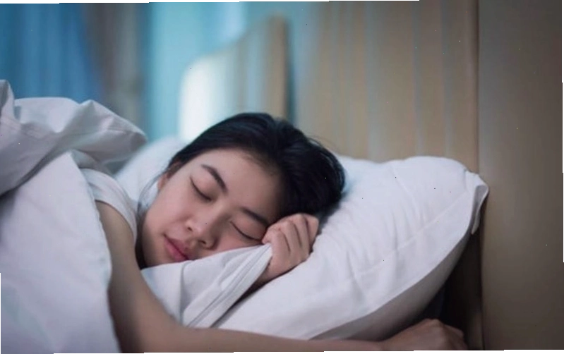 Đeo vòng trầm hương khi đi ngủ giúp ngủ ngon và sâu giấc hơn