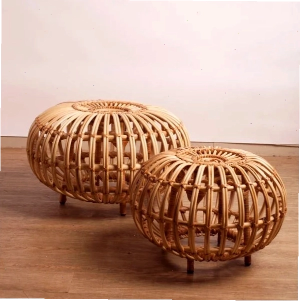 Đôn bí lớn làm từ mây tre