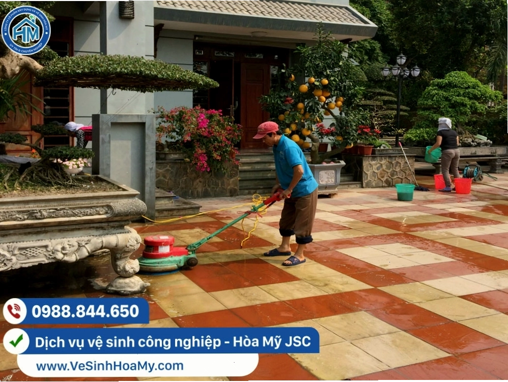 Dọn dẹp và vệ sinh nhà cửa trọn gói