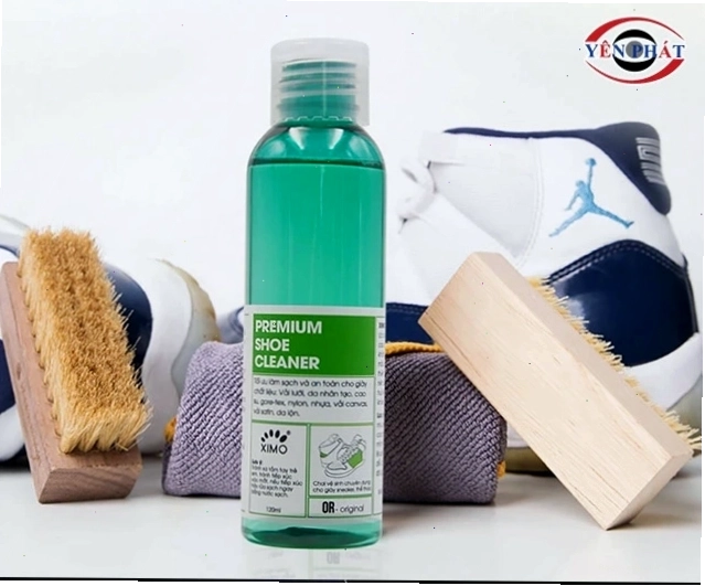 Dung dịch vệ sinh giày Sneaker