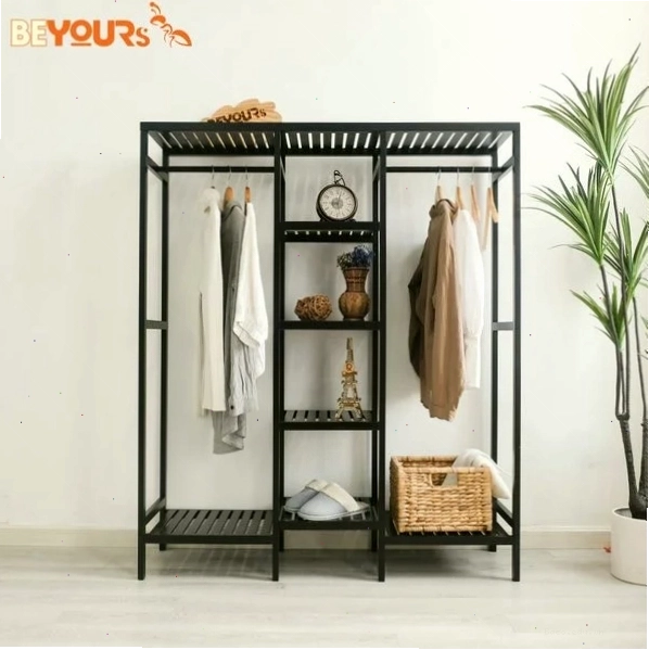 Giá Treo Quần Áo Triple Hanger Black, kiểu dáng hiện đại và độc đáo
