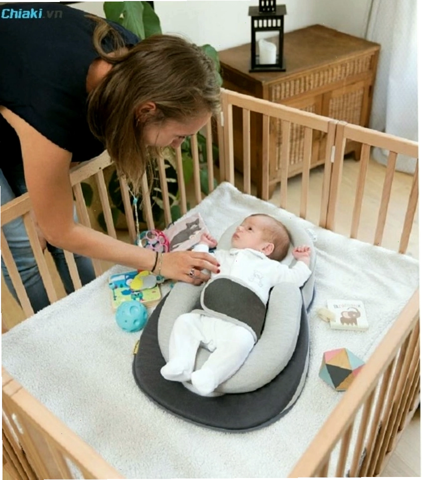 Gối ngủ chống trào ngược cho bé kèm đai Babymoov đảm bảo an toàn