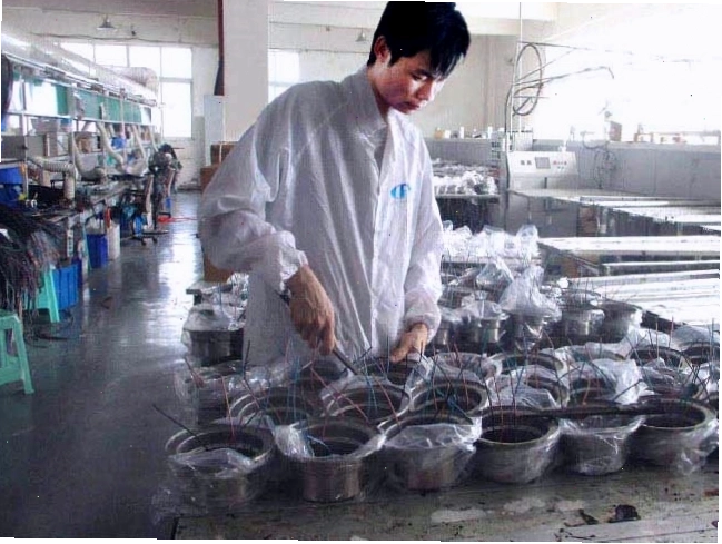 Hiệu ứng nước và ánh sáng kết hợp trong màn trình diễn nhạc nước