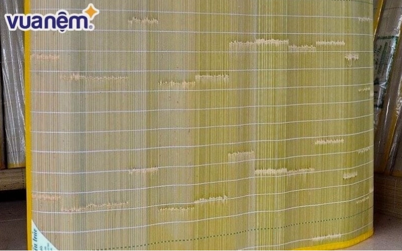 Hình ảnh chiếu trúc Cao Bằng, nổi bật với màu sắc tự nhiên và sự chắc chắn