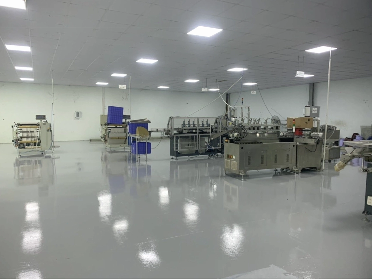Hình ảnh thi công sơn sàn epoxy
