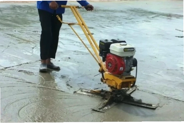 Hình ảnh thi công xoa nền bê tông