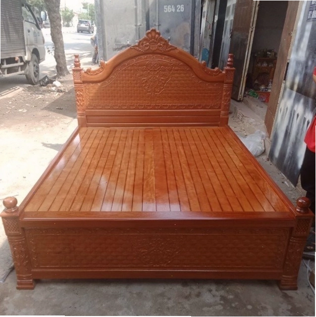 Hình ảnh thực tế của một mẫu giường gỗ đẹp và chắc chắn