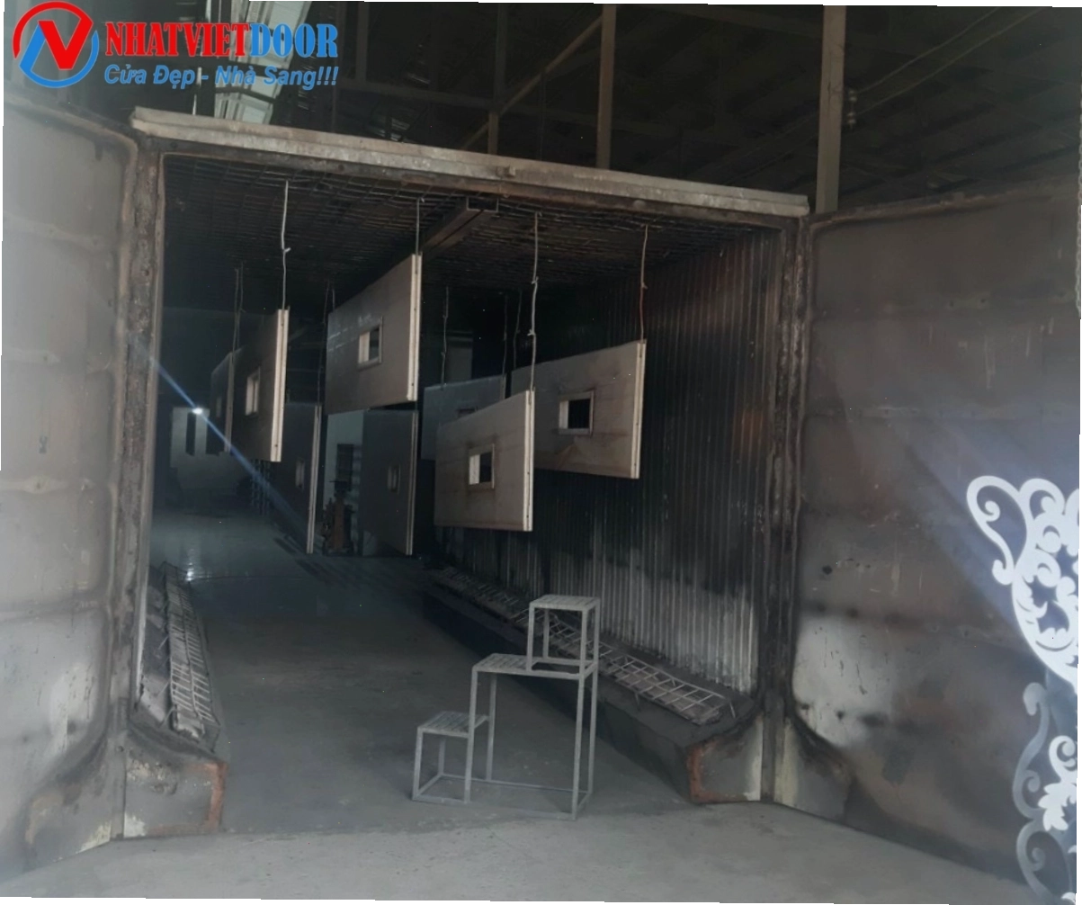 Hoạt động thử nghiệm cửa chống cháy tại xưởng Nhật Việt Door