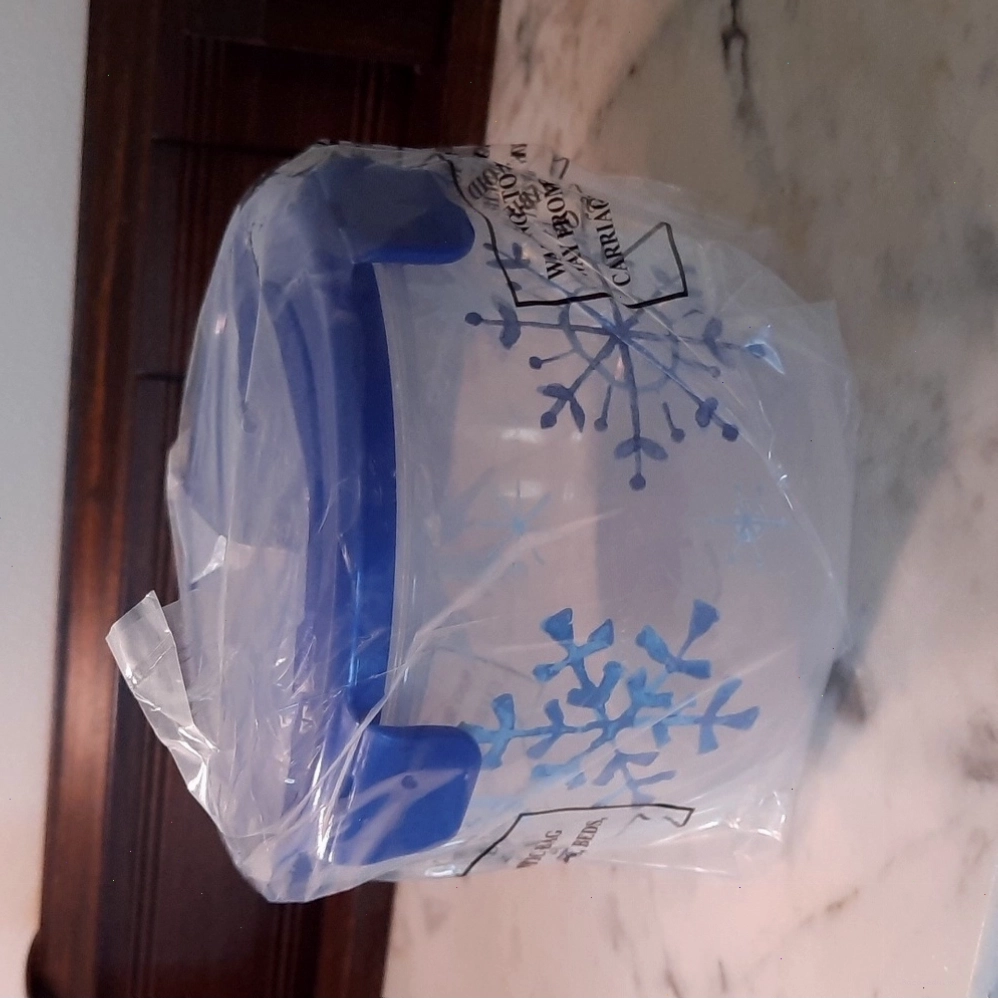 Hộp Lock&Lock 44 oz Container SNOWFLAKES đẹp mắt