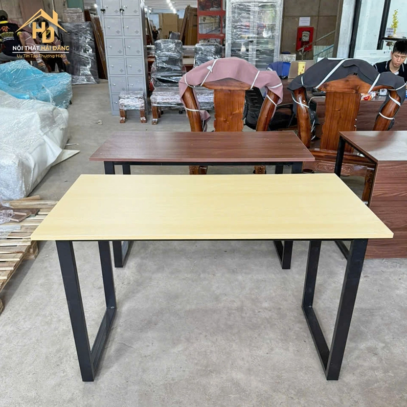 Khám phá các mẫu bàn chữ U: Đa dạng kiểu dáng, nâng tầm không gian làm việc