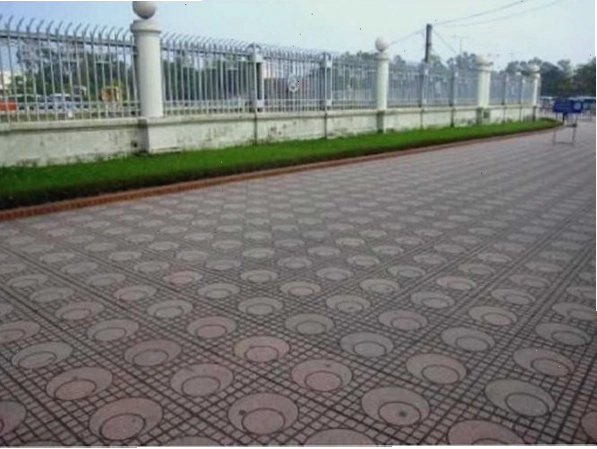 Kho hàng gạch vỉa hè với nhiều mẫu mã và số lượng lớn
