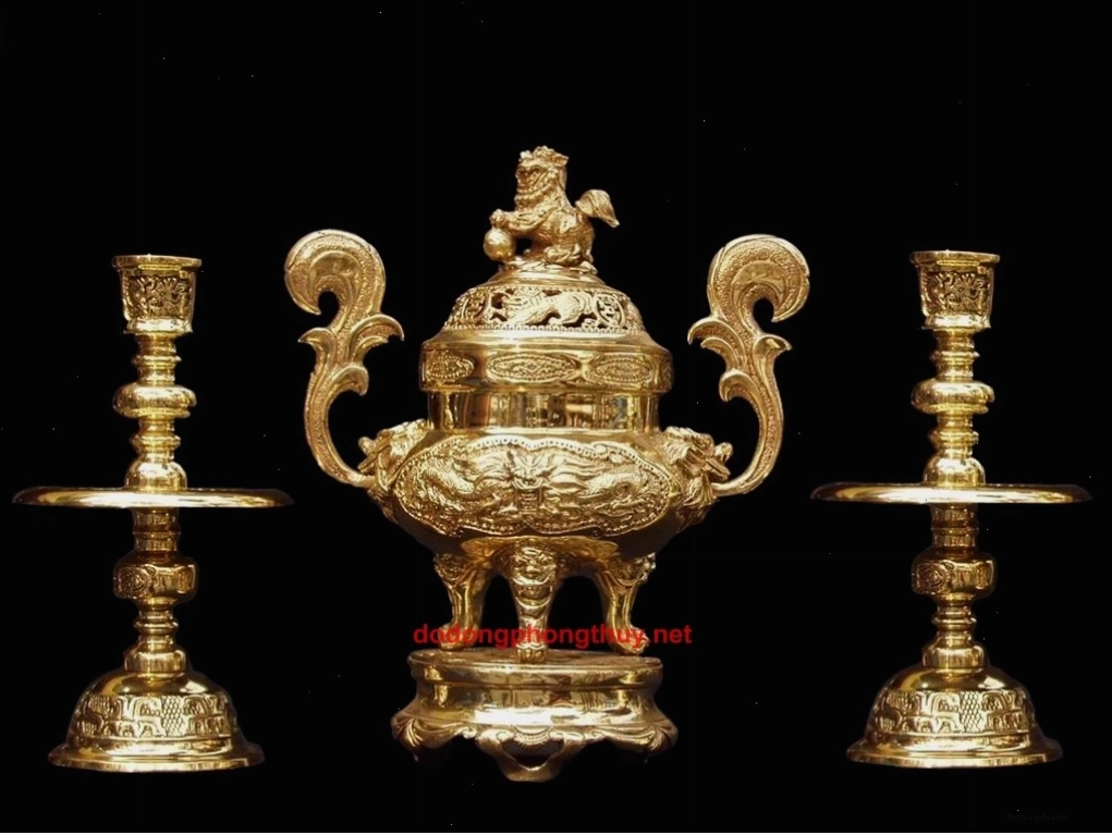 Lư hương trong văn hóa thờ cúng, thể hiện nét đẹp tâm linh truyền thống