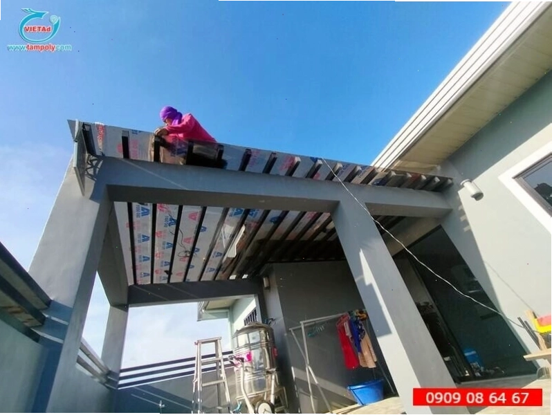 Lưu ý khi sử dụng tấm Polycarbonate
