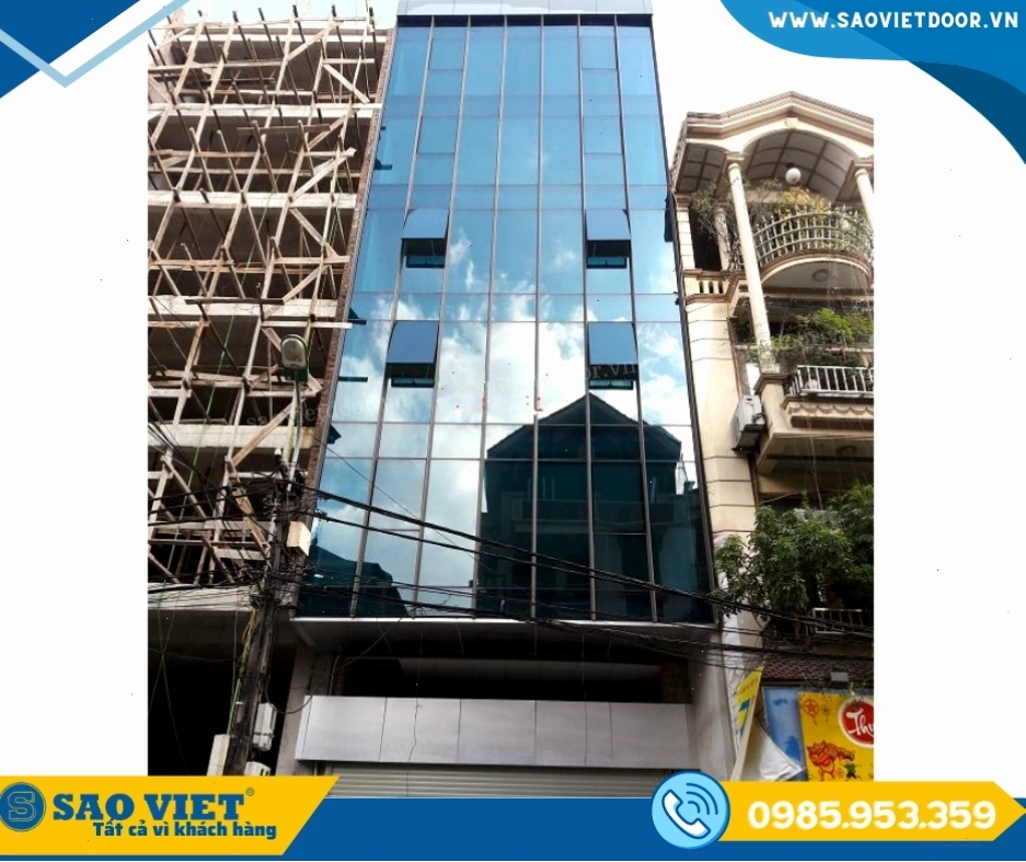 Mặt dựng nhôm kính lộ đố với các đường nét khung nhôm rõ ràng