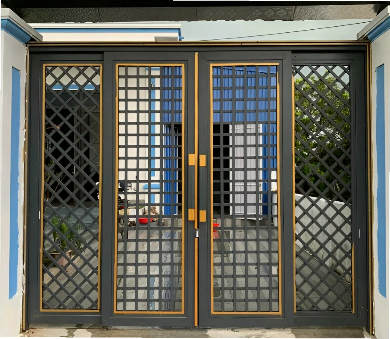 Mẫu cổng sắt hộp 4 cánh đẹp, bền chắc theo thời gian