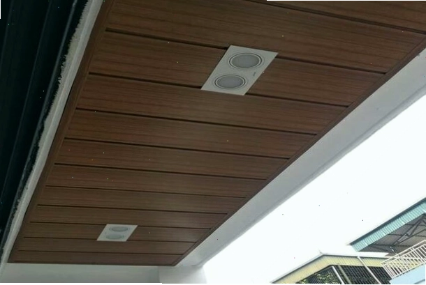 Mẫu trần nhôm G giả vân gỗ mang lại sự ấm cúng cho ban công