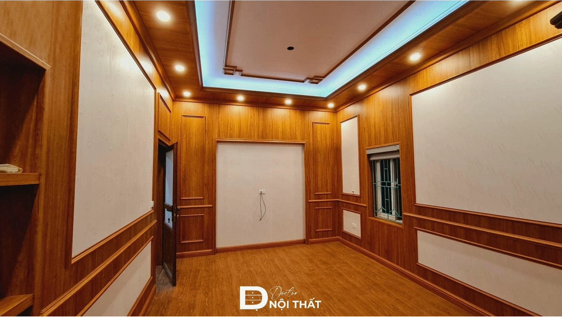 Mẫu trần nhựa giả gỗ sang trọng, mang lại vẻ đẹp cổ điển và tinh tế
