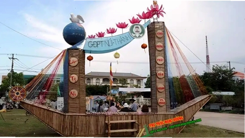 Mẫu trang trí lều trại chủ đề người lái đò