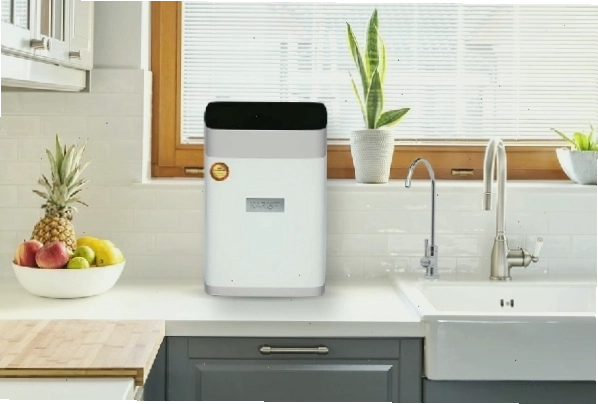 Máy lọc nước Topbox Karofi nhỏ gọn, tiện lợi cho gia đình