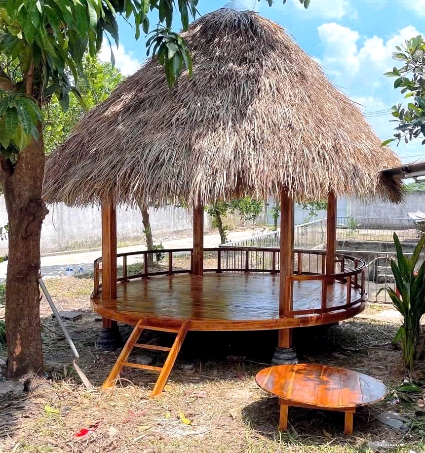 Ngôi nhà lá đẹp với kiến trúc độc đáo, hài hòa với thiên nhiên