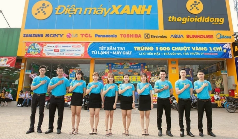 Nhân viên chăm sóc khách hàng Điện Máy Xanh