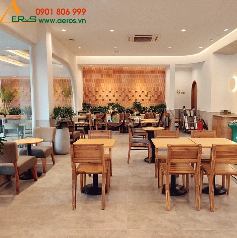 Nội thất quán cafe sang trọng và tinh tế