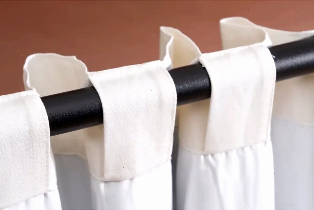 Phần khoen treo của rèm Pillowfort