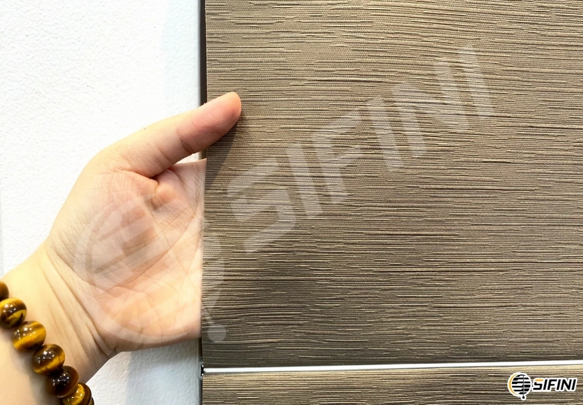 Rèm Roman với đường nét tinh xảo, sang trọng