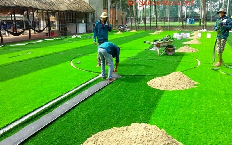 Thảm cỏ nhân tạo lót sàn với giá tốt tại TP.HCM, tạo không gian xanh cho mọi công trình
