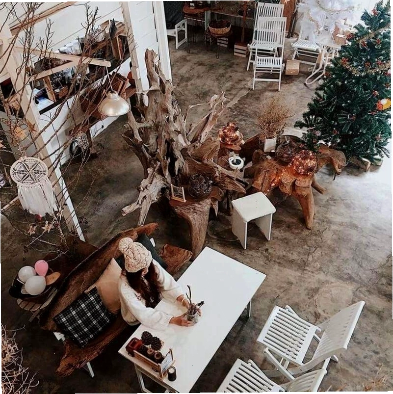 Tham khảo các chủ đề trang trí Giáng sinh đẹp như phong cách cổ điển, hiện đại, vintage