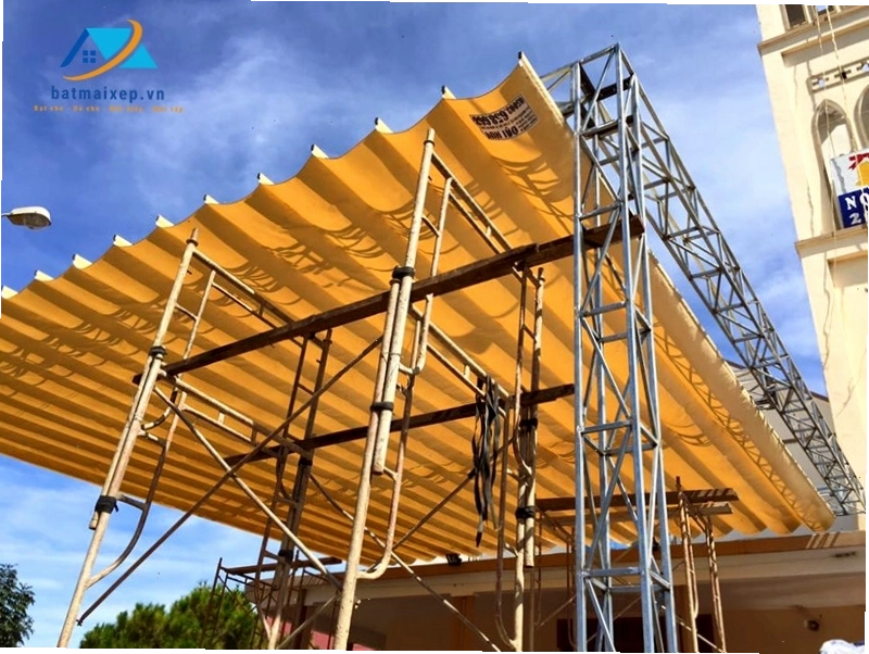 Thi công mái xếp bạt kéo ngoài trời chuyên nghiệp