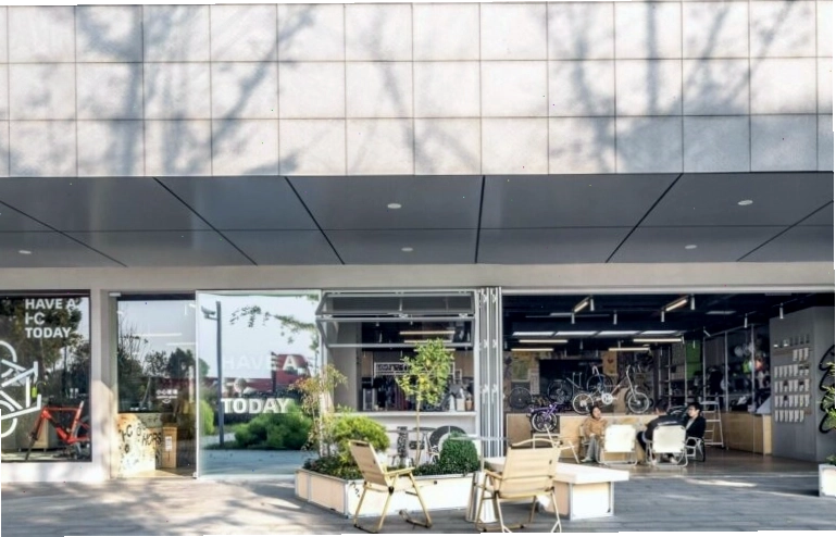 Thiết kế nội thất showroom xe đạp Hors Showroom