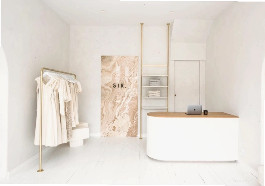 Thiết kế shop quần áo đơn giản Pendecor với cách bố trí gương thông minh