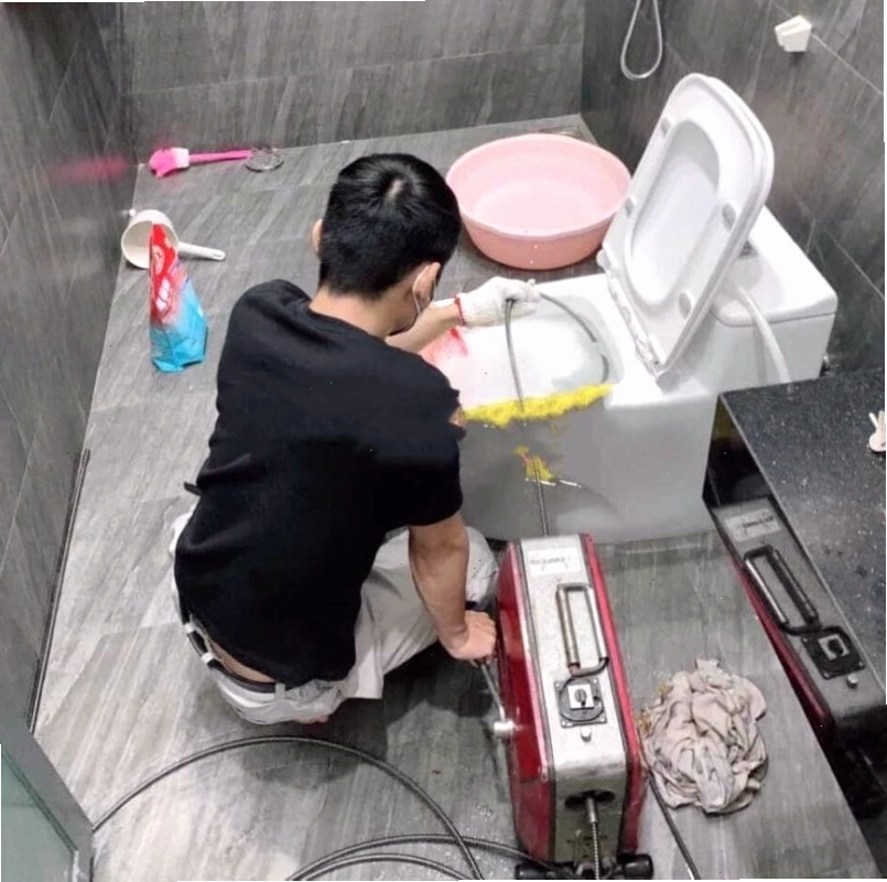 Thợ thông nghẹt bồn cầu tại Bình Dương chuyên nghiệp và hiệu quả