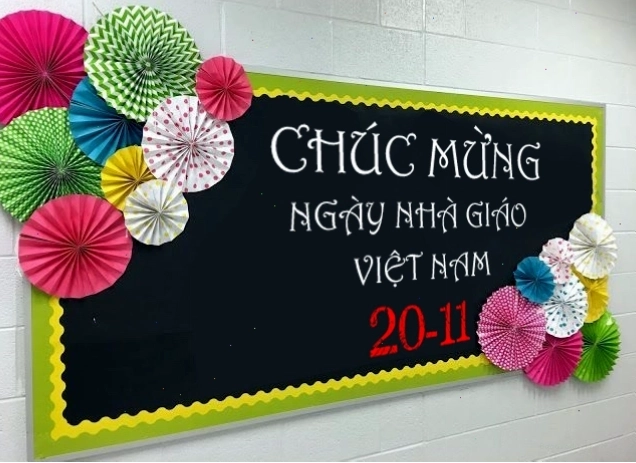 Trang trí bảng đen đẹp và dễ làm bằng giấy màu