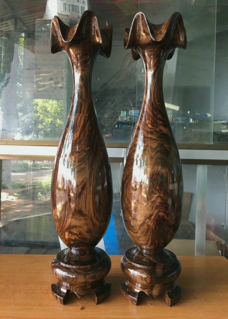 Trưng bày lục bình trong nhà tăng vượng khí.
