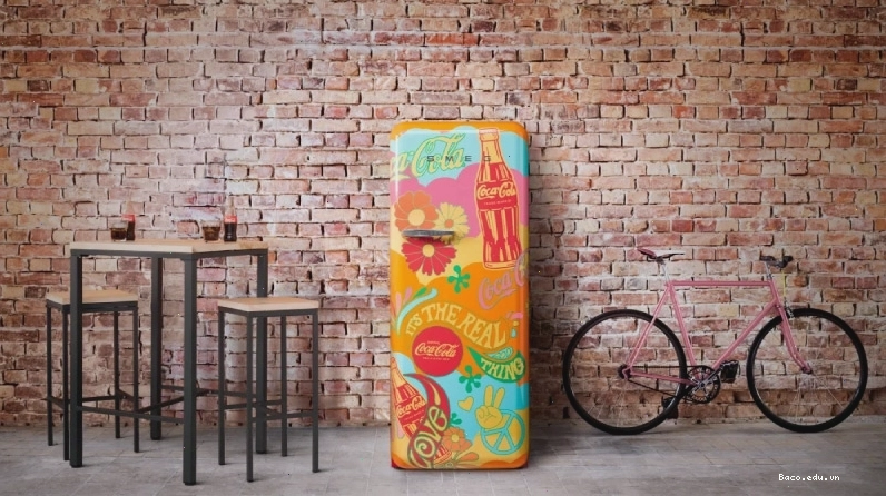 Tủ lạnh Smeg có giá thành thuộc phân khúc cao cấp nhưng xứng đáng với chất lượng và thiết kế