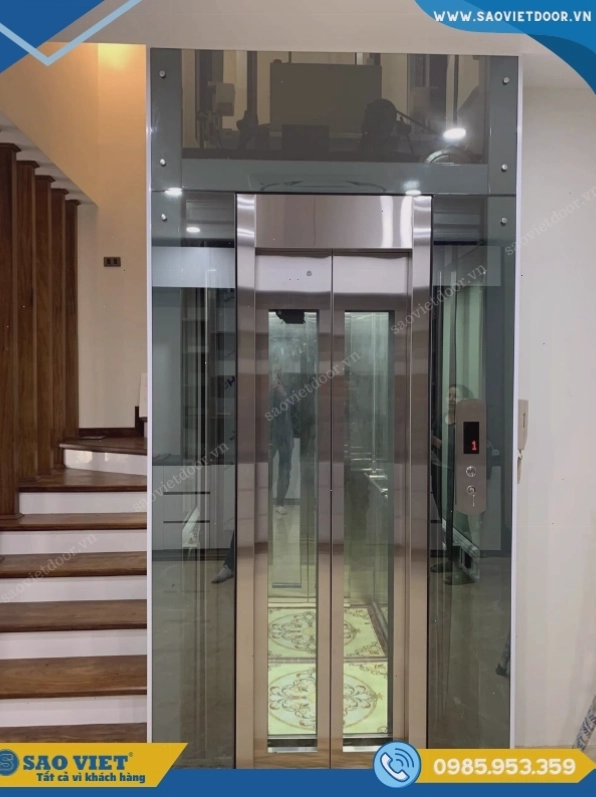 Vách kính thang máy với chất liệu kính cường lực đảm bảo an toàn tuyệt đối