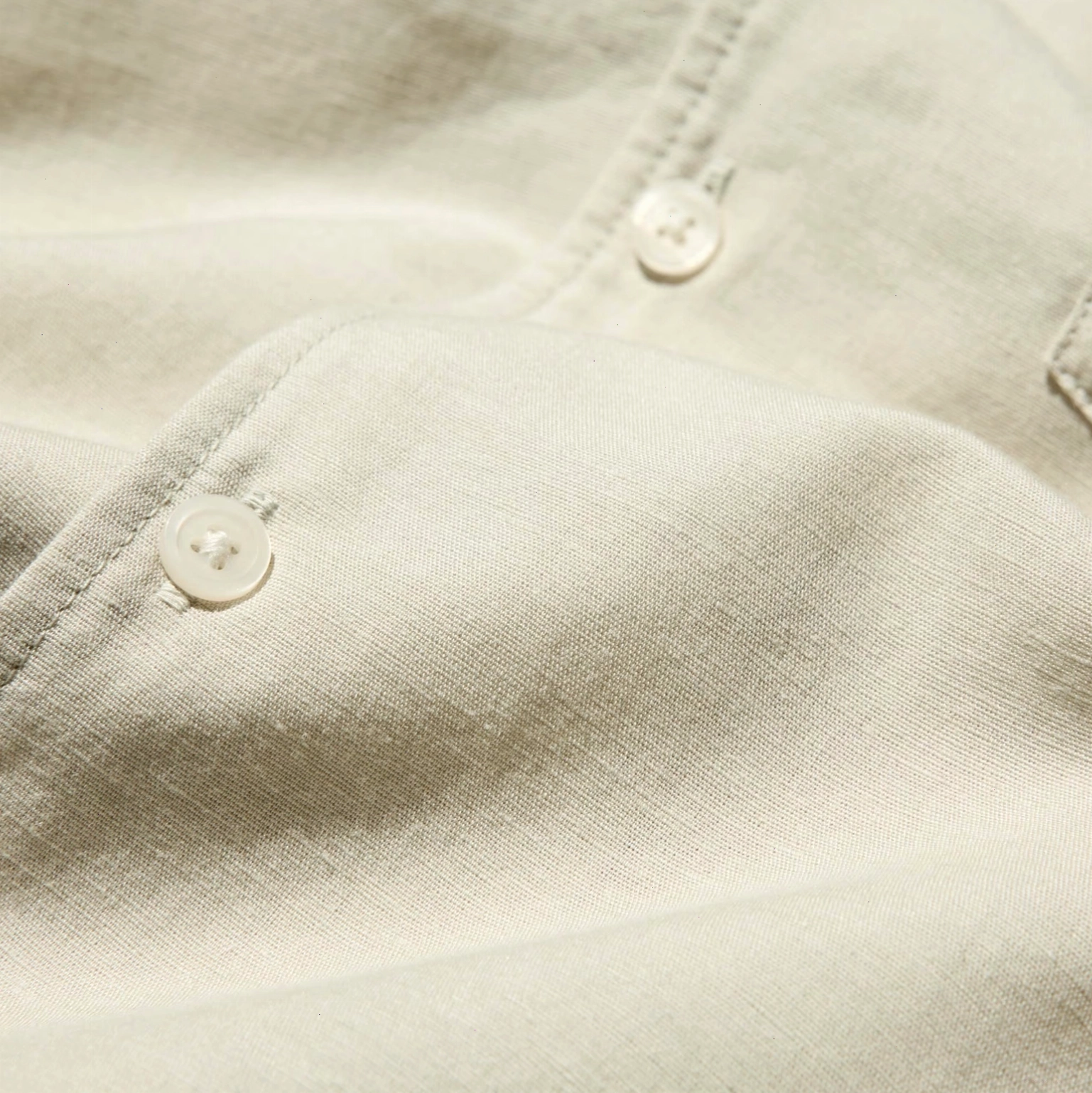 Vải linen có nguồn gốc từ Thụy Sĩ và được làm hoàn toàn từ sợi của cây lanh tự nhiên