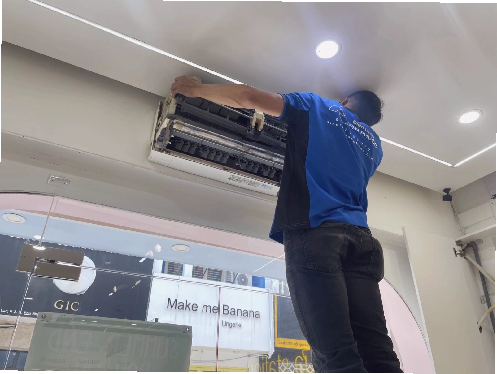 Vệ sinh máy lạnh Quận 4 - Cam kết chất lượng