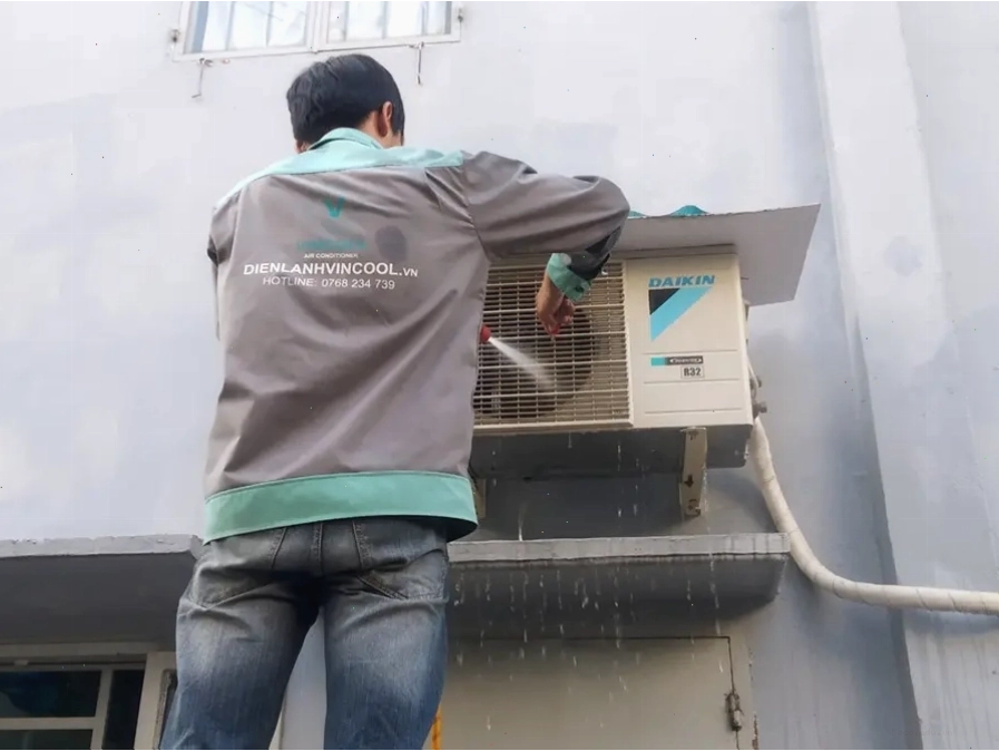 Vincool - Dịch vụ vệ sinh máy lạnh Quận 2 giá rẻ, chuyên nghiệp